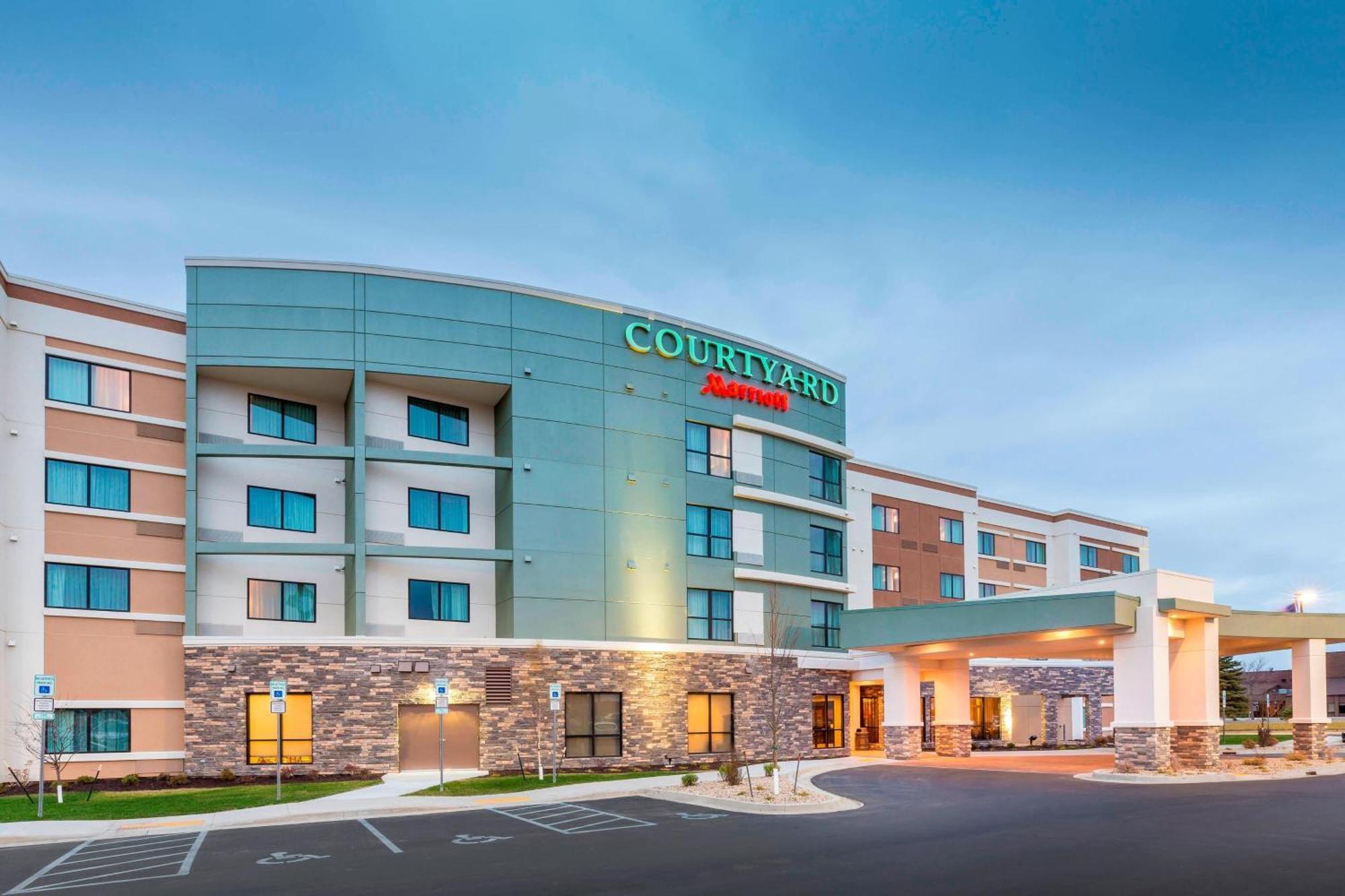 Hotel Courtyard By Marriott Bismarck North Extérieur photo